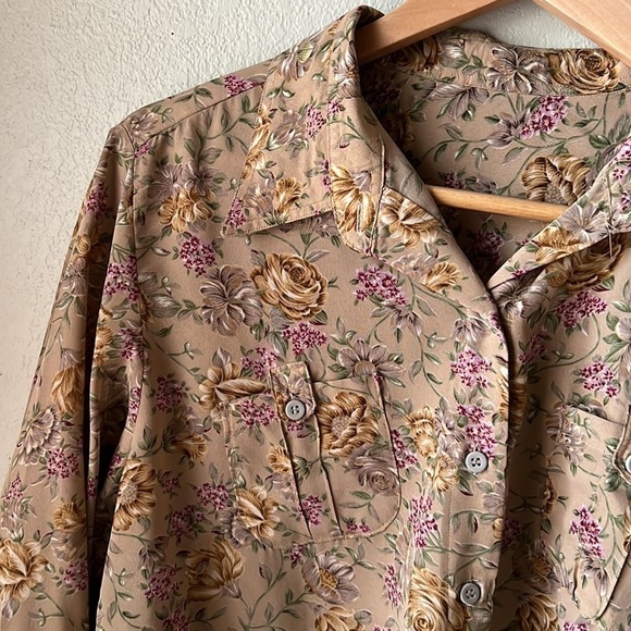 Vintage Floral Button Down Blouse - Picture 2 of 5